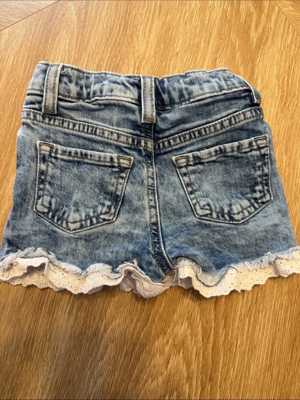 Cat and jack eyelet jean shorts 3t